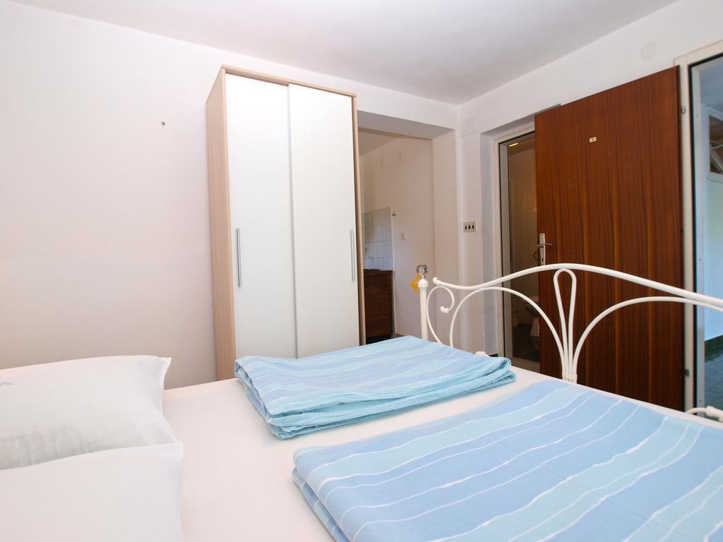 Apartments Zorka 1421 Pjescana Uvala Eksteriør bilde