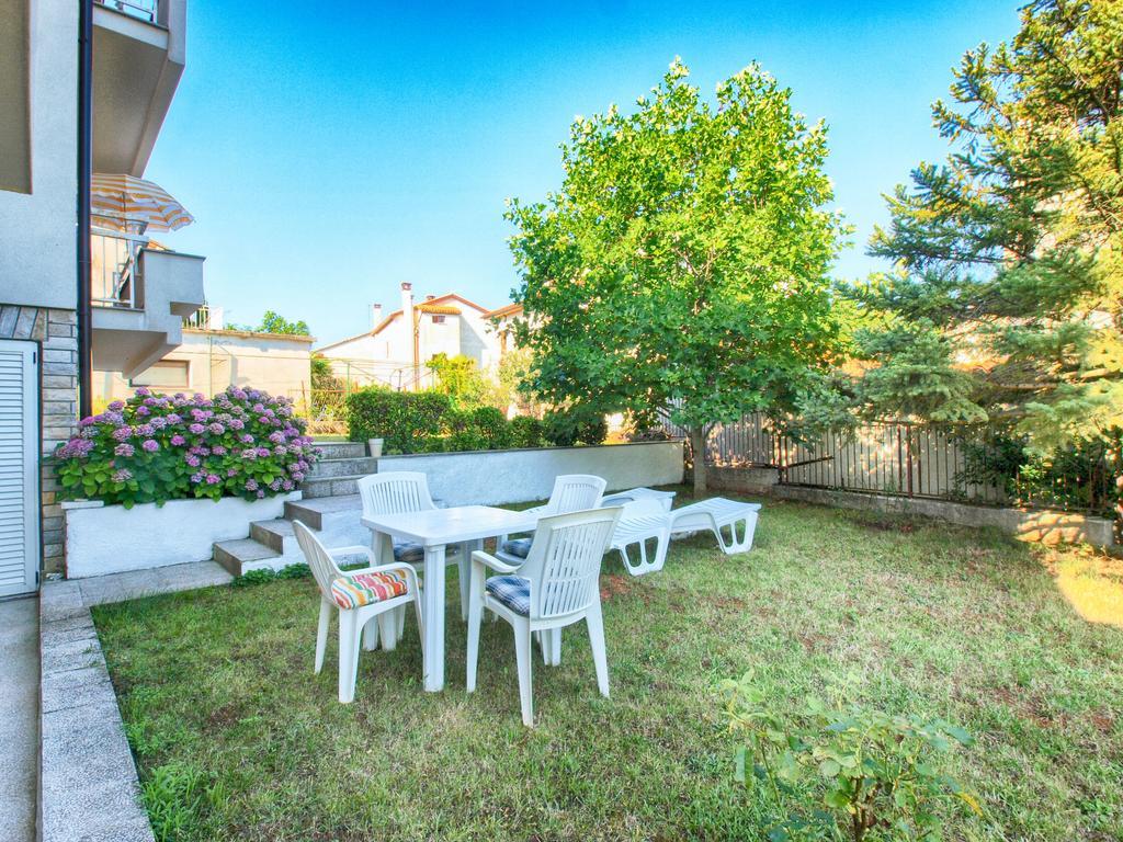 Apartments Zorka 1421 Pjescana Uvala Eksteriør bilde