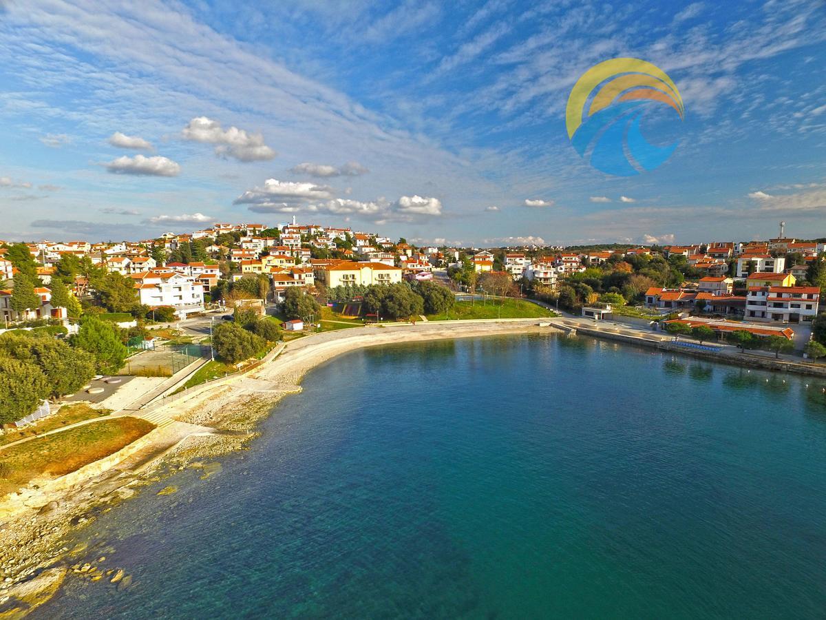 Apartments Zorka 1421 Pjescana Uvala Eksteriør bilde